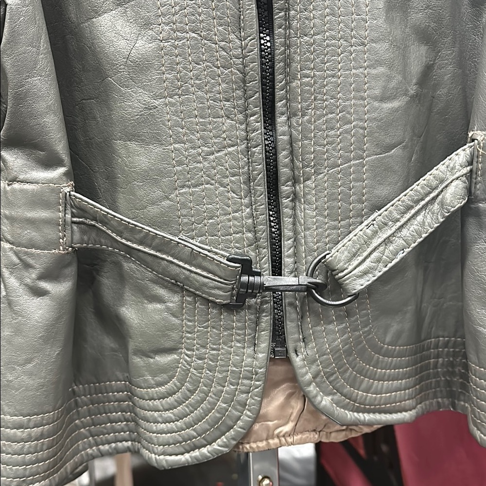 Gray Quilted Jacket - image 4